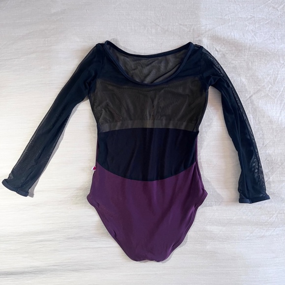 Yumiko Meagan Burgundy with Mesh Small - Picture 4 of 7